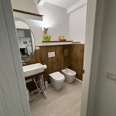 Tourist Location La Fontanella Сasa de vacaciones Urbania